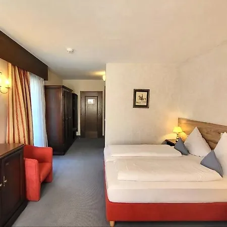 Batzenhaeusl 4* لانس