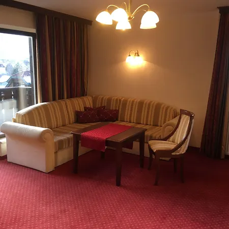 Hotel Batzenhaeusl 4*