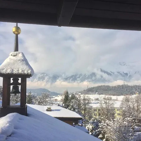 Batzenhaeusl Hotell 4*